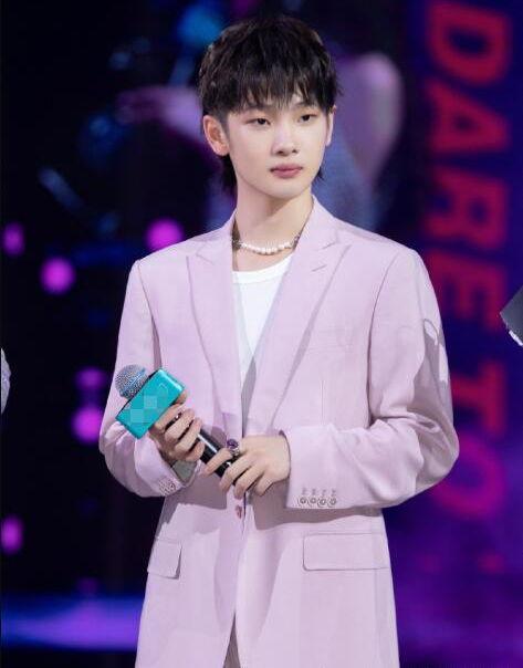 圈内人士爆料周震南,圈内人士曝惊人内幕